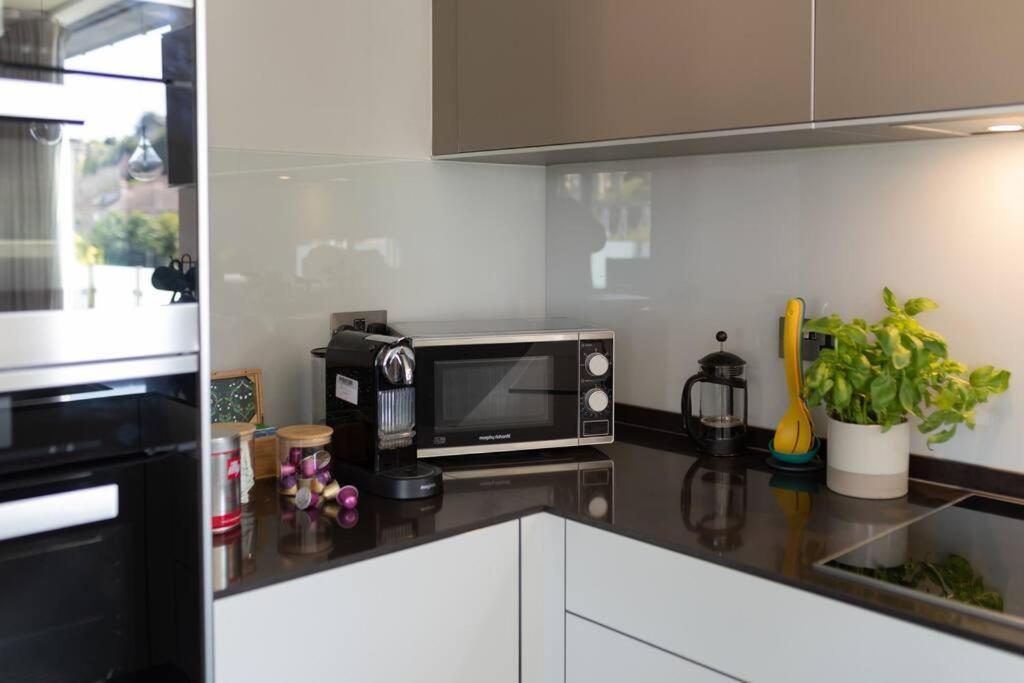 Stylish Penthouse Apartment With Hot Tub Μπαθ Εξωτερικό φωτογραφία