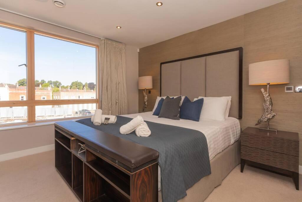 Stylish Penthouse Apartment With Hot Tub Μπαθ Εξωτερικό φωτογραφία